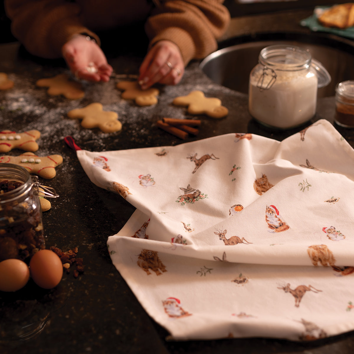 Wrendale Designs Weihnachten Geschirrtuch "Winter Woodland" 690x500mm